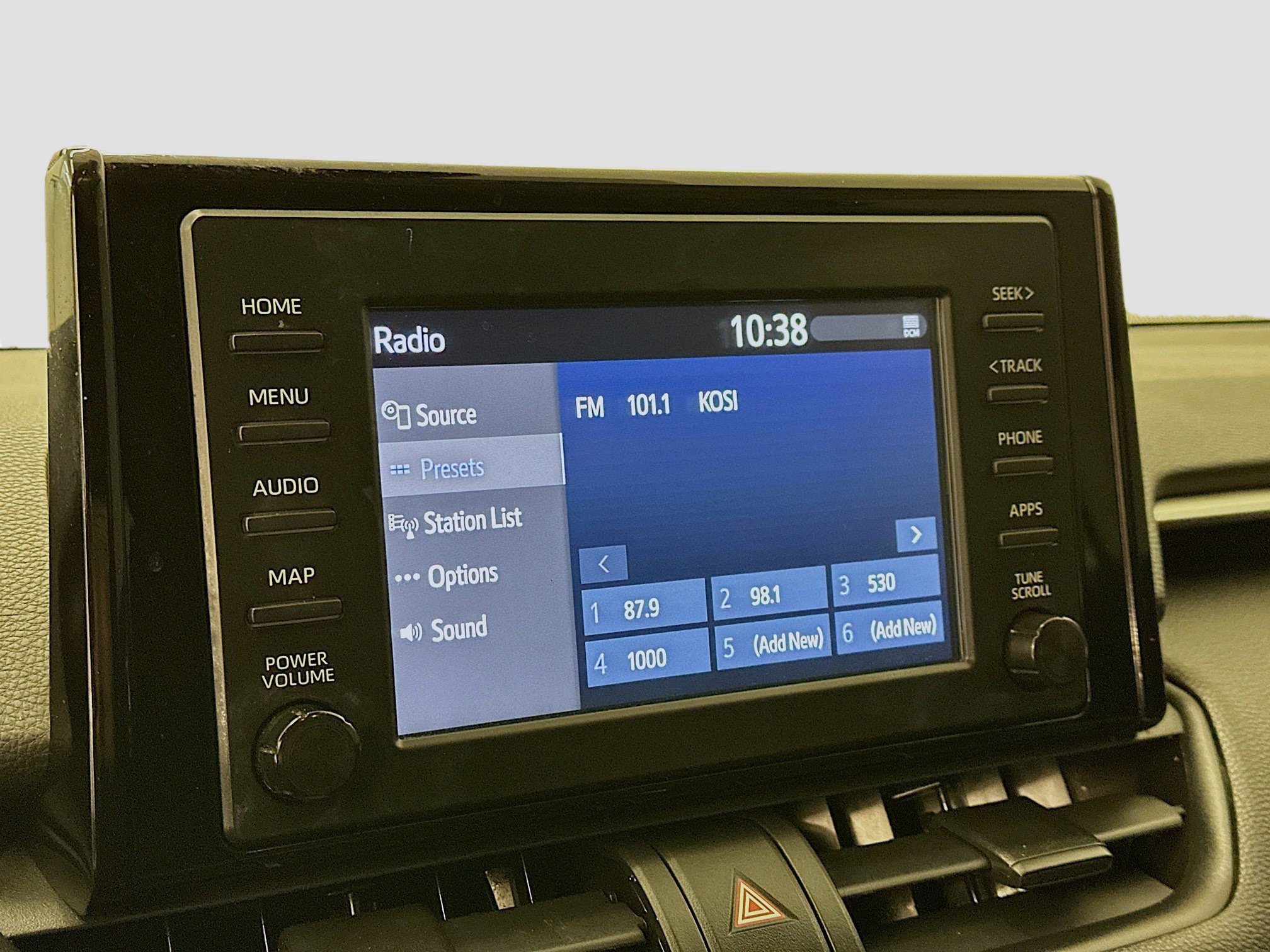 Used 2019 Toyota RAV4 LE image 21