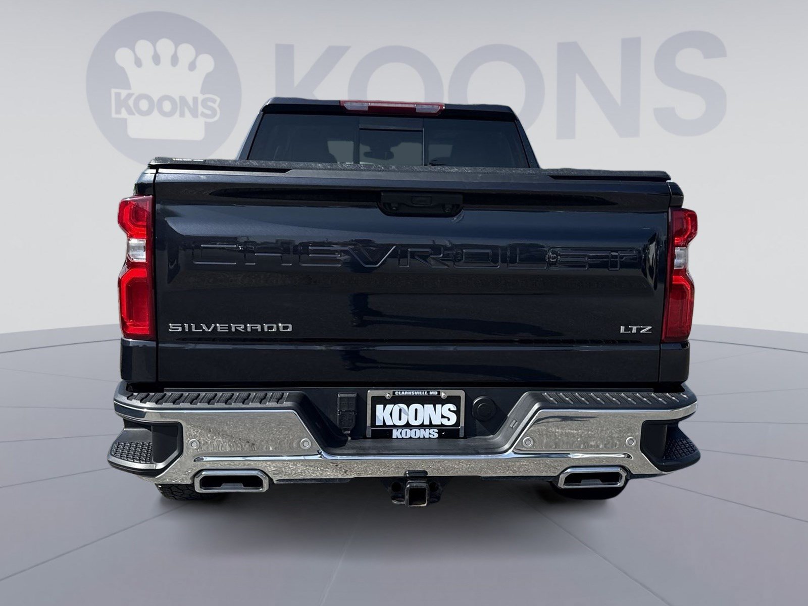 Used 2024 Chevrolet Silverado 1500 LTZ w/ LTZ Premium Package AWD/4WD image 5