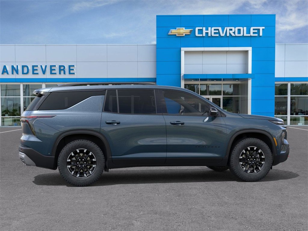 New 2026 Chevrolet Traverse Z71 w/ Enhanced Driving Package image 5