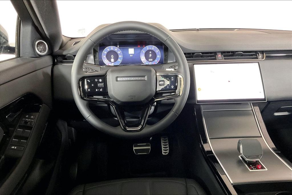 Used 2024 Land Rover Range Rover Evoque Dynamic SE image 4