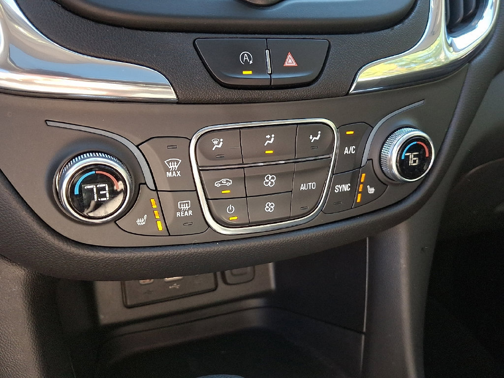 Used 2023 Chevrolet Equinox LT AWD/4WD image 22