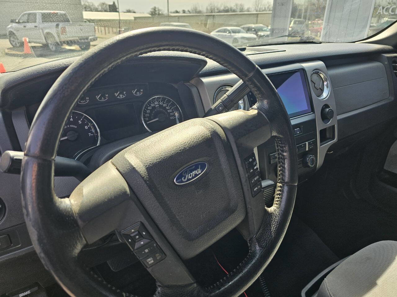 Used 2012 Ford F150 XLT w/ XLT Chrome Pkg image 14