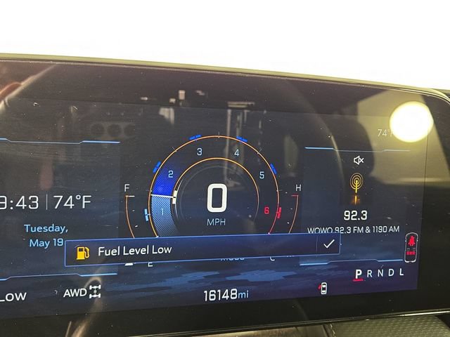 Used 2025 Chevrolet Equinox LT AWD/4WD image 16