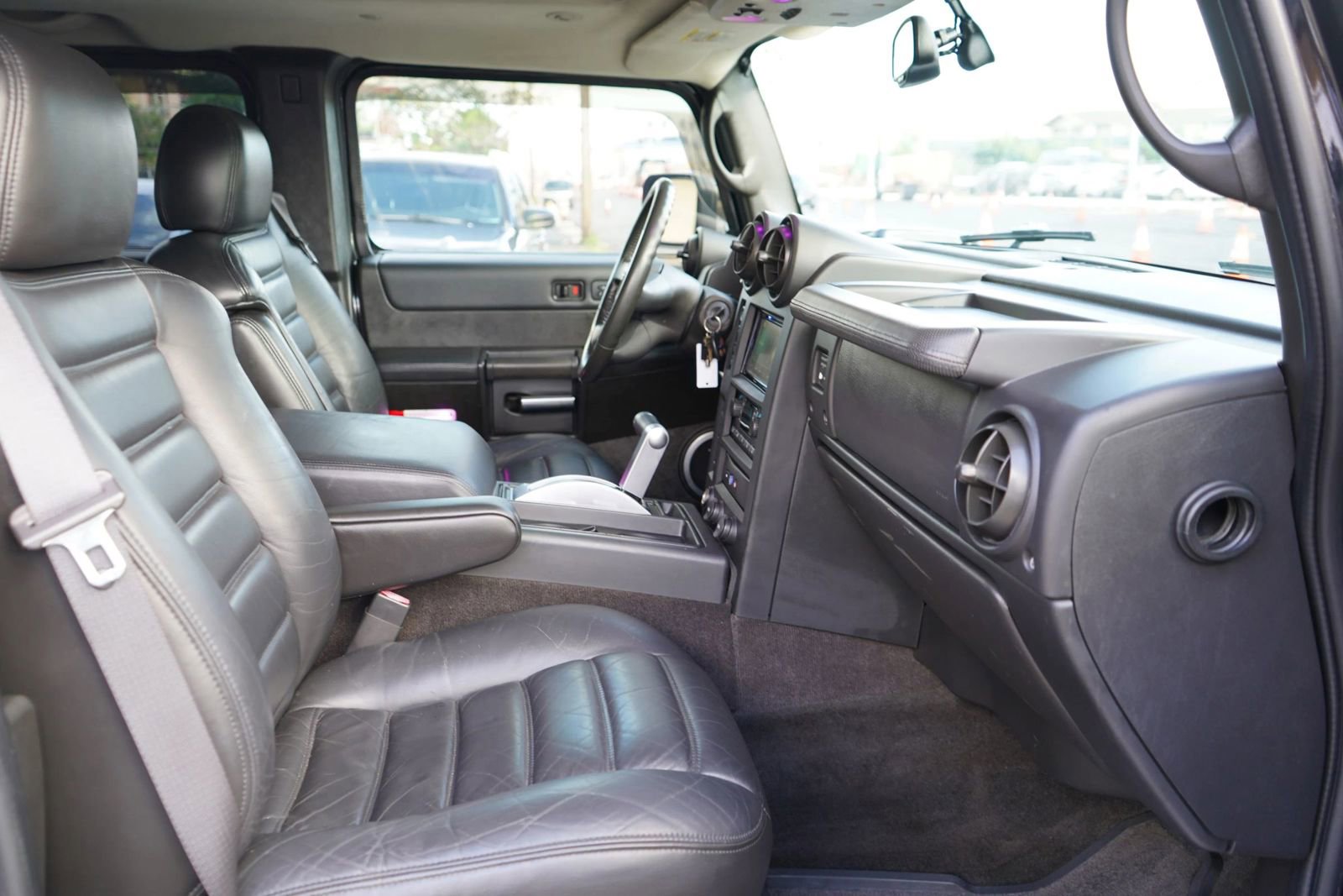Used 2005 HUMMER H2 SUT w/ Preferred Equipment Group image 21