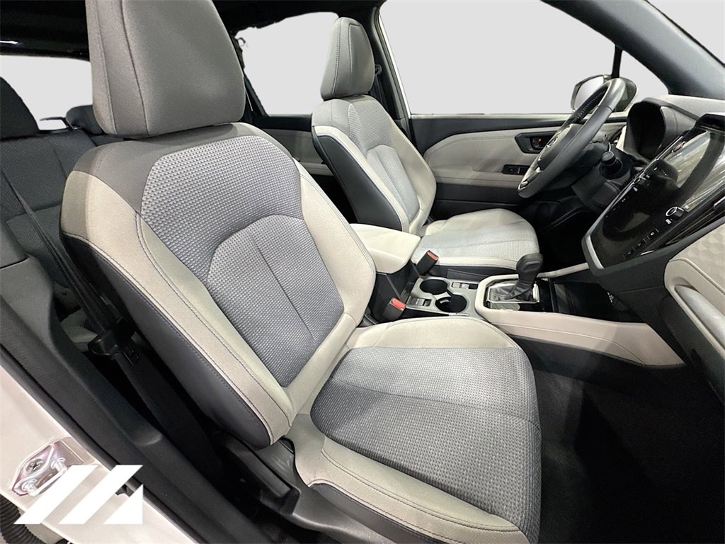 Certified 2025 Subaru Forester Premium image 30