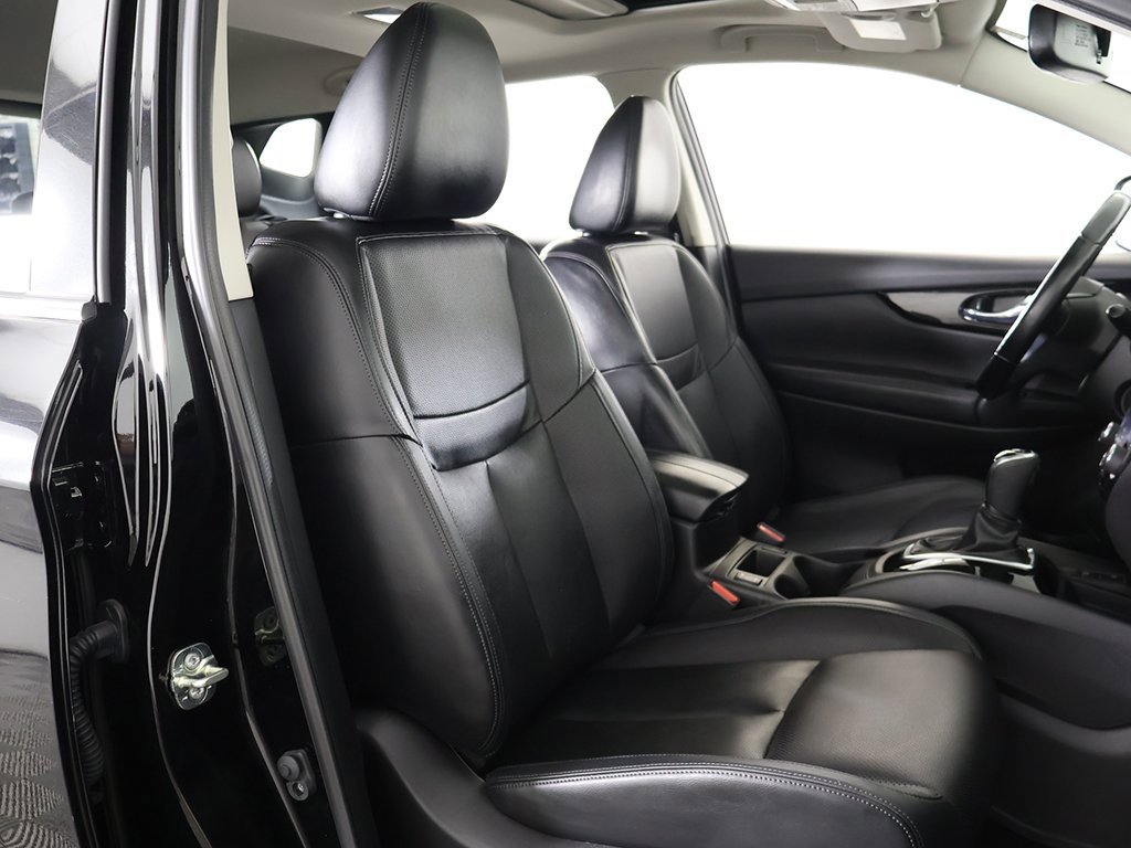 Used 2022 Nissan Rogue Sport SL w/ Premium Package image 32