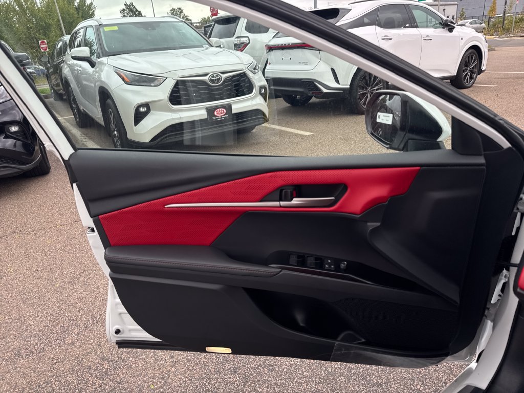 New 2026 Toyota Camry XSE AWD/4WD image 28