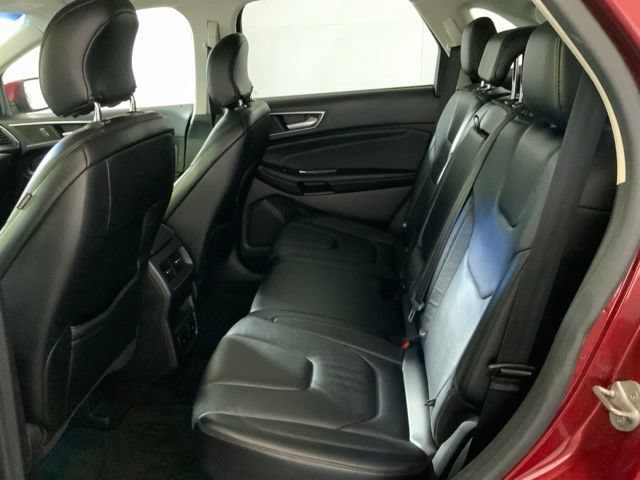 Used 2016 Ford Edge Titanium w/ Technology Package AWD/4WD image 24
