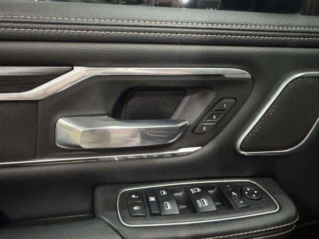 Used 2023 RAM 1500 Laramie AWD/4WD image 15