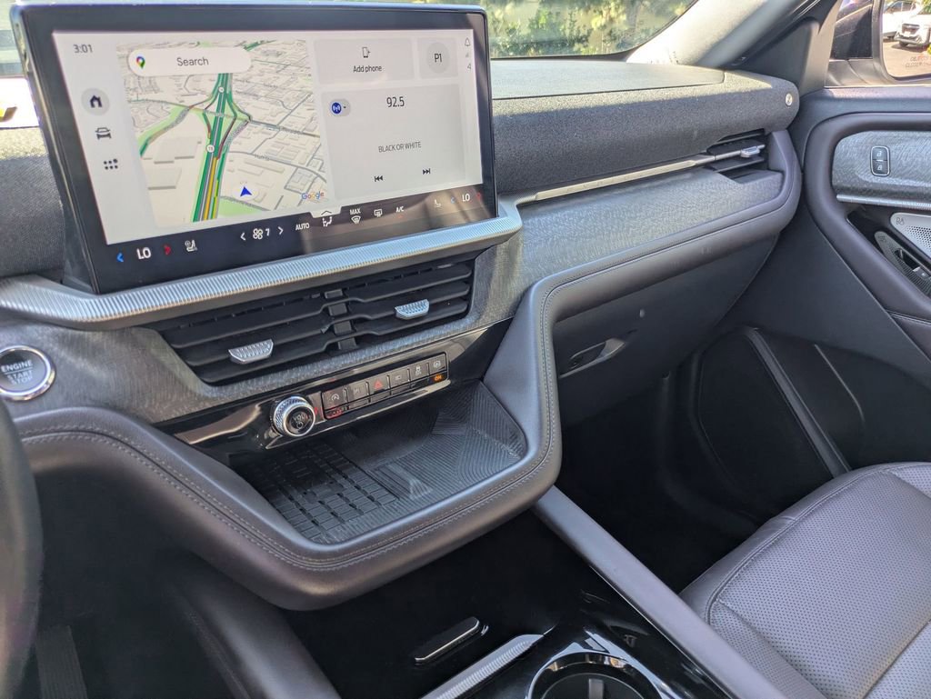 Used 2025 Ford Explorer Platinum w/ LUX Leather Package image 20