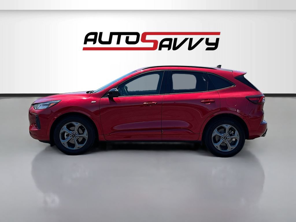 Used 2023 Ford Escape ST-Line w/ Tech Pack #1 FWD image 4