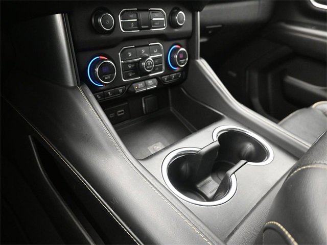 Used 2023 Chevrolet Suburban Premier image 31