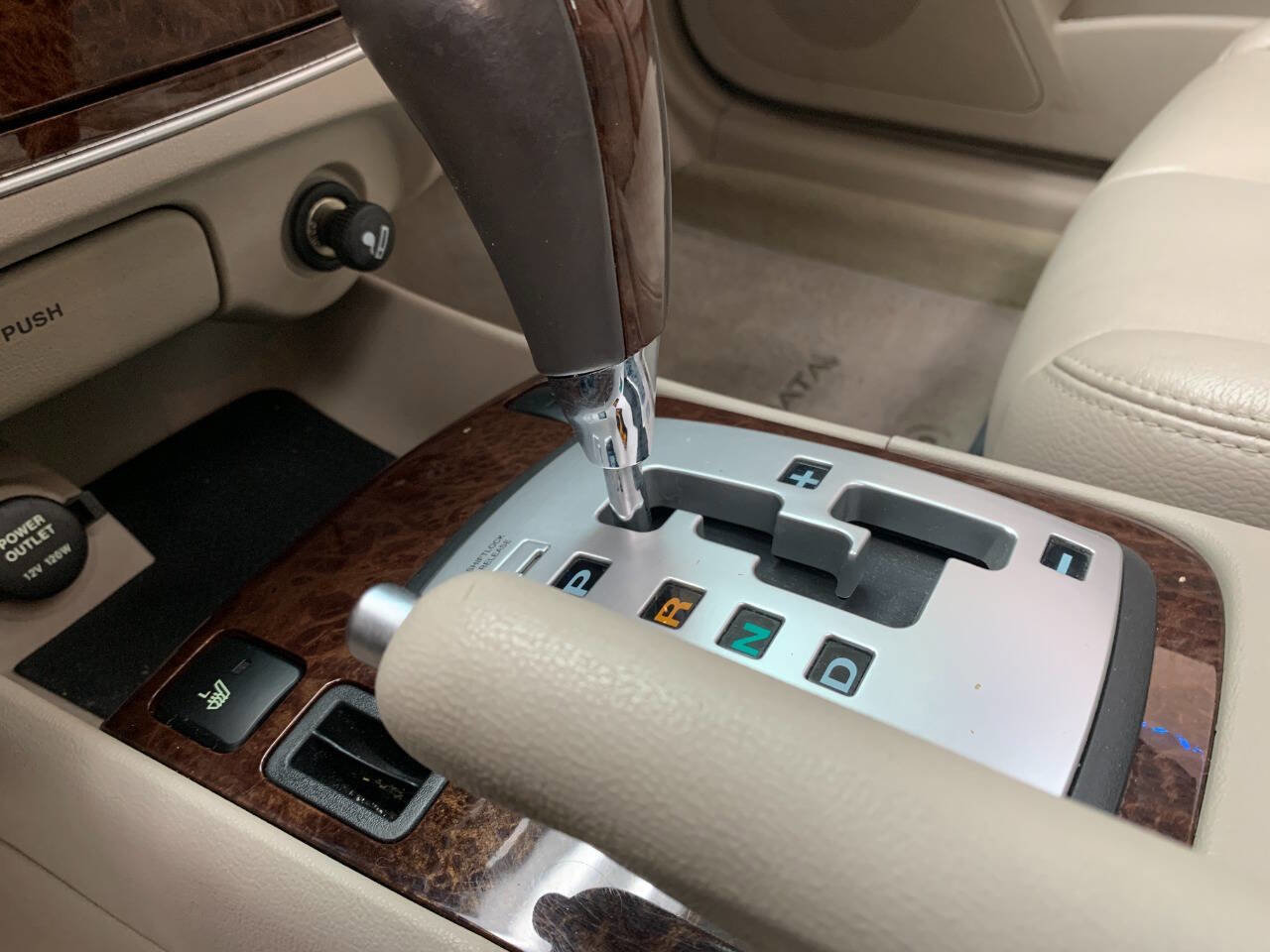 Used 2006 Hyundai Sonata LX image 16