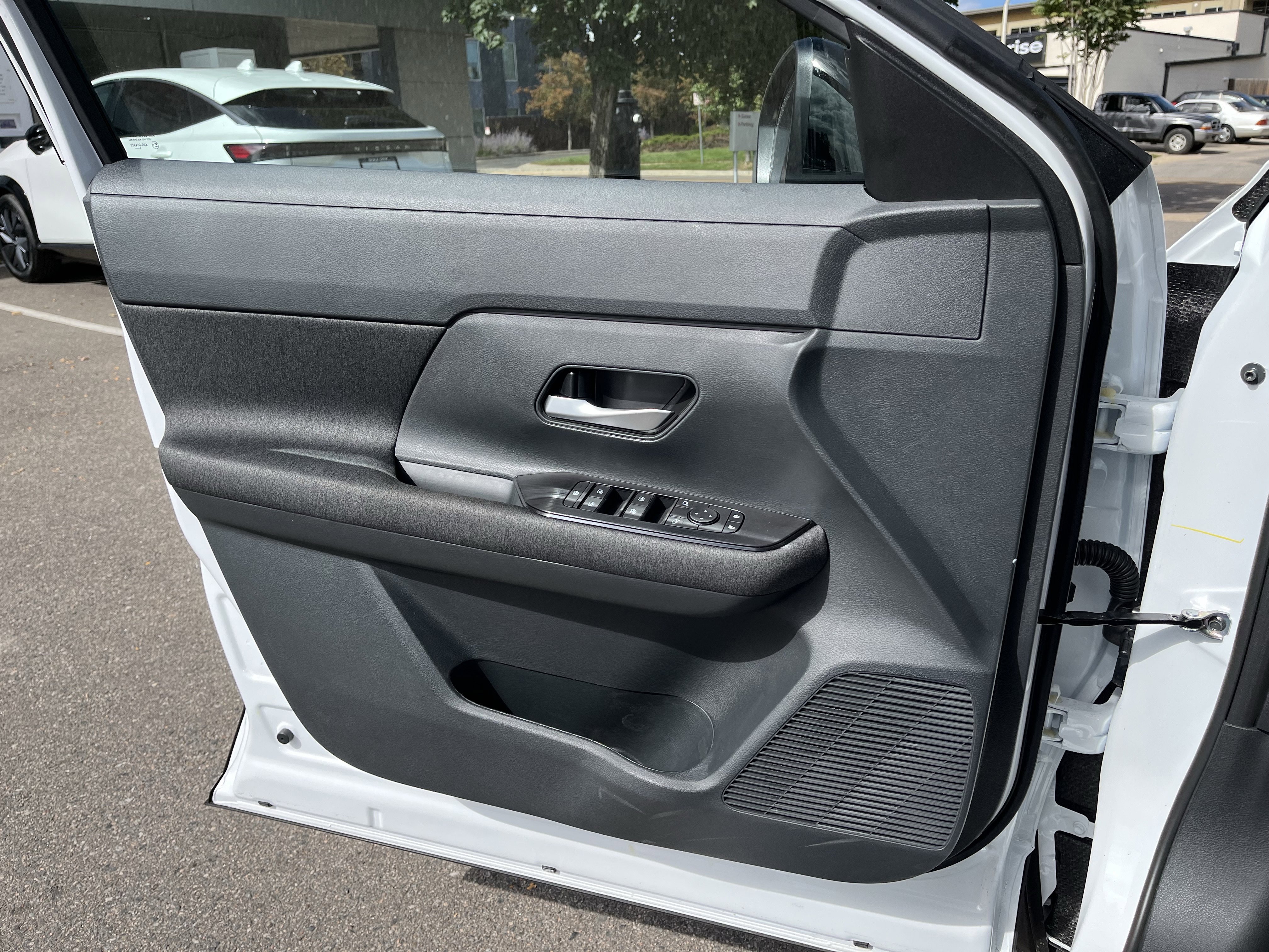 New 2026 Nissan Kicks SV image 12