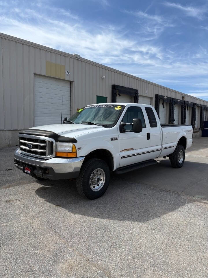 Used 1999 Ford F250 XLT image 3