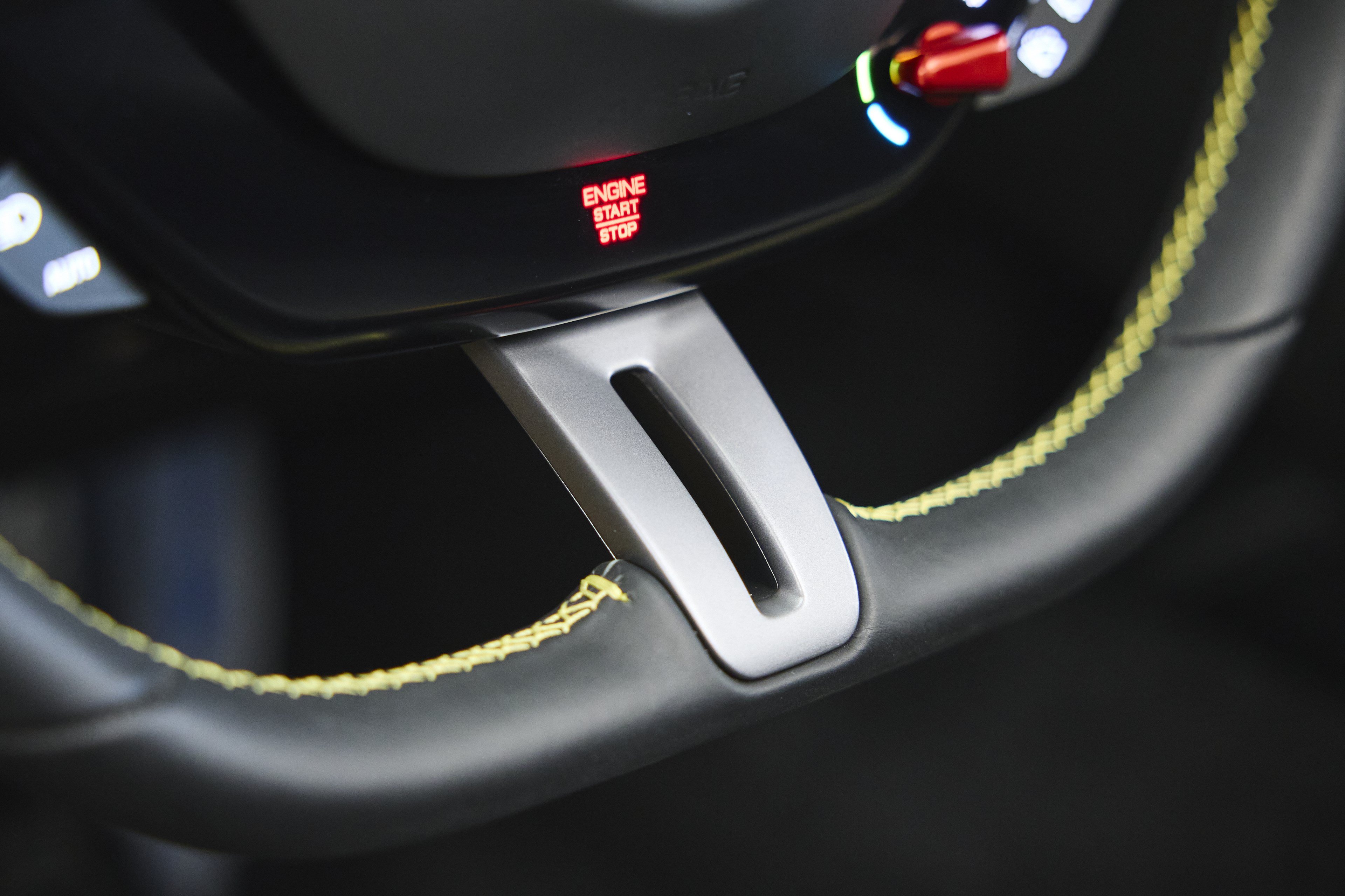 Used 2025 Ferrari Roma Spider RWD image 39