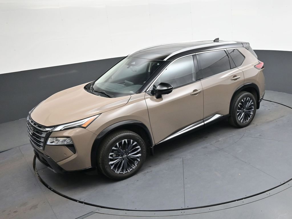 Used 2024 Nissan Rogue Platinum image 28