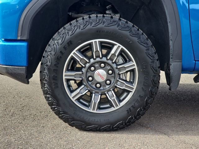 Used 2024 GMC Sierra 1500 AT4 w/ Technology Package AWD/4WD image 18