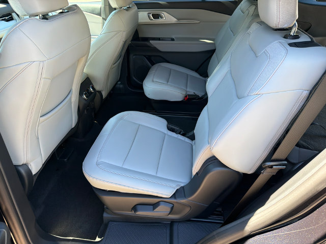 New 2027 Ford Explorer Active w/ Active Comfort Package RWD image 21
