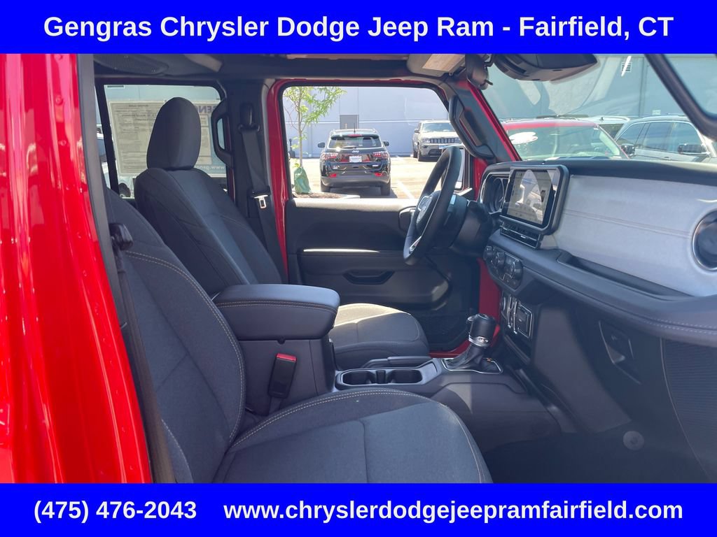 Certified 2025 Jeep Wrangler Unlimited Sahara AWD/4WD image 14