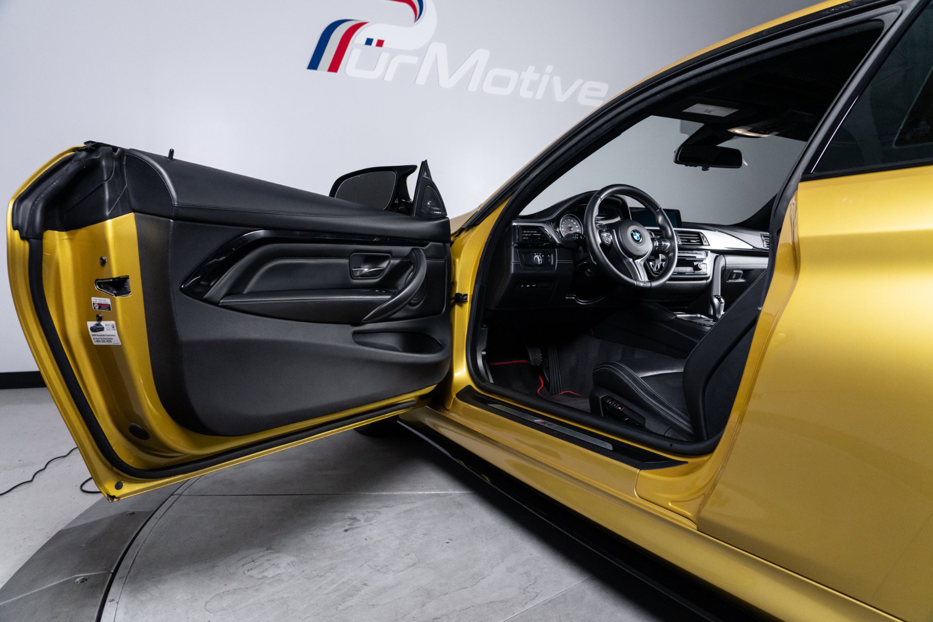 Used 2015 BMW M4 Coupe RWD image 53