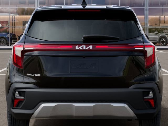 New 2026 Kia Seltos LX FWD image 13