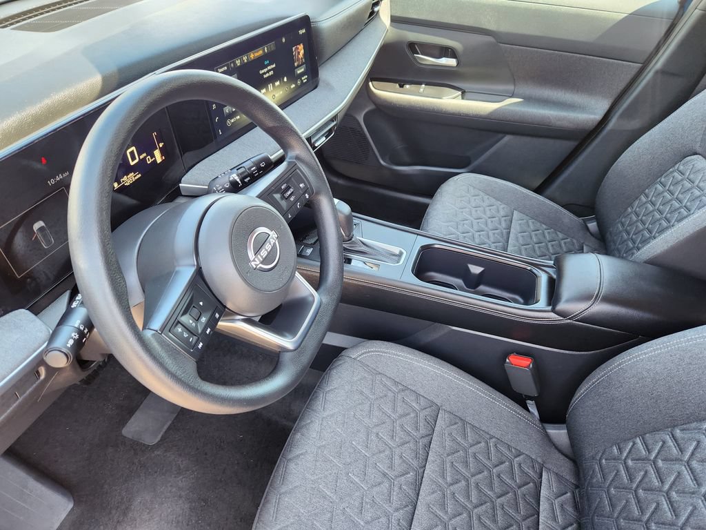 Certified 2025 Nissan Kicks SV w/ Charging Package AWD/4WD image 8