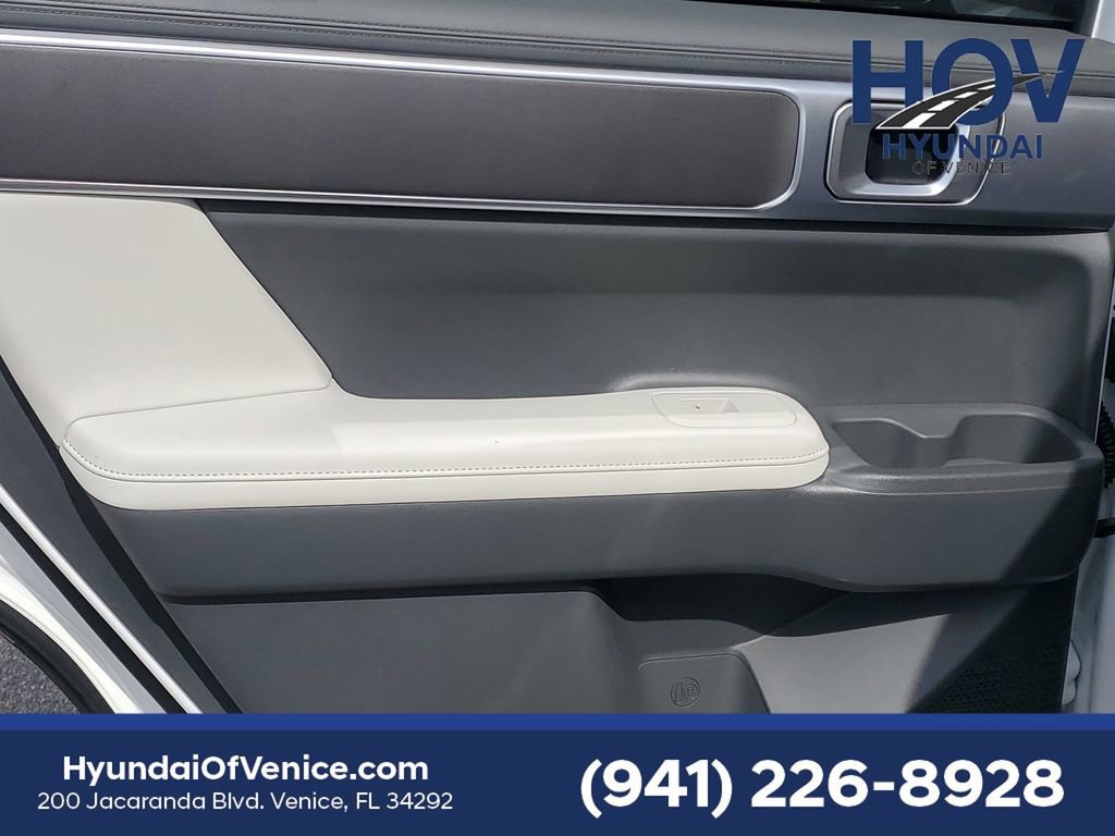 Used 2026 Hyundai Santa Fe SEL FWD image 17