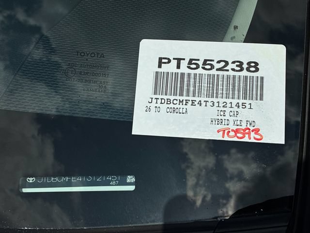 Certified 2026 Toyota Corolla XLE FWD image 30