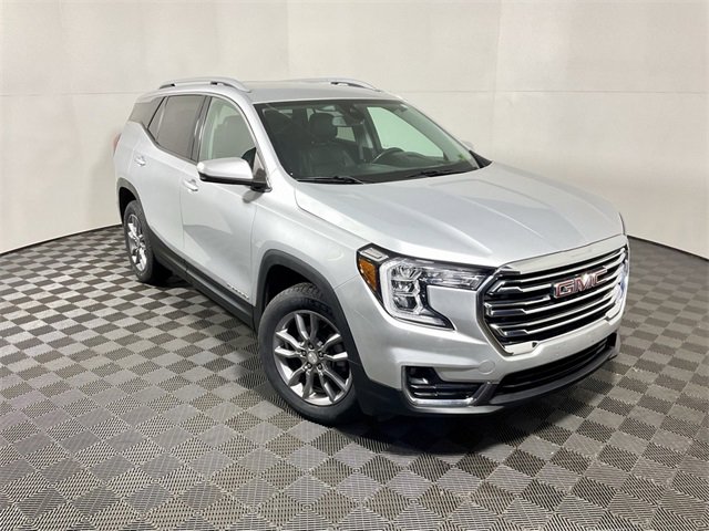 Used 2022 GMC Terrain SLT image 3