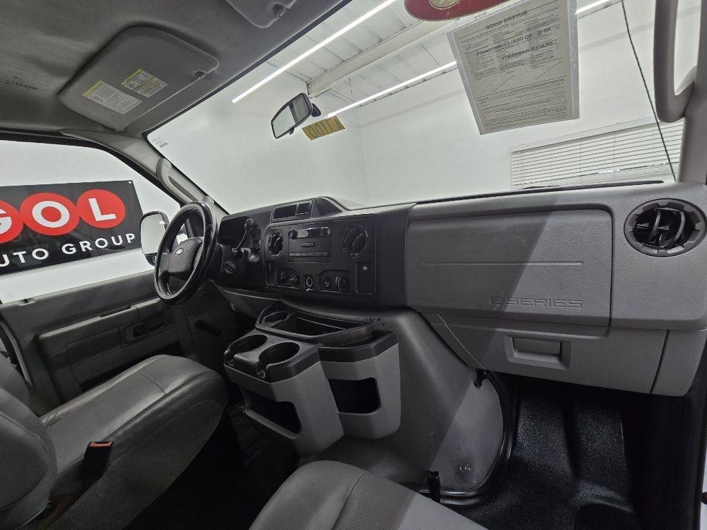 Used 2013 Ford E-150 and Econoline 150 RWD image 20