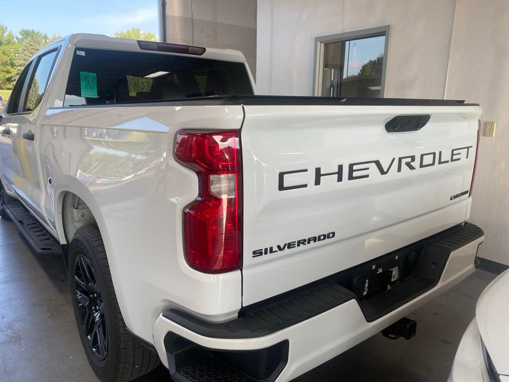 Used 2023 Chevrolet Silverado 1500 Custom w/ LPO, Dark Essentials Package AWD/4WD image 2