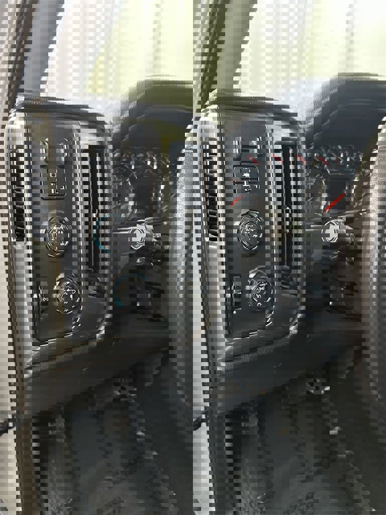 Used 2018 Chevrolet Silverado 1500 LT w/ All Star Edition image 15