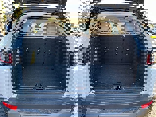 Used 2018 Land Rover Range Rover Evoque SE image 14