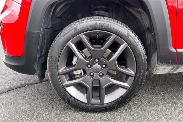Used 2022 Jeep Renegade Latitude w/ Convenience Group AWD/4WD image 8