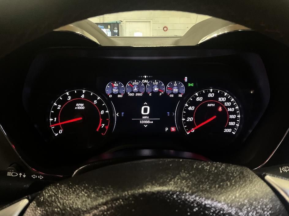 Used 2020 Chevrolet Camaro ZL1 RWD image 6