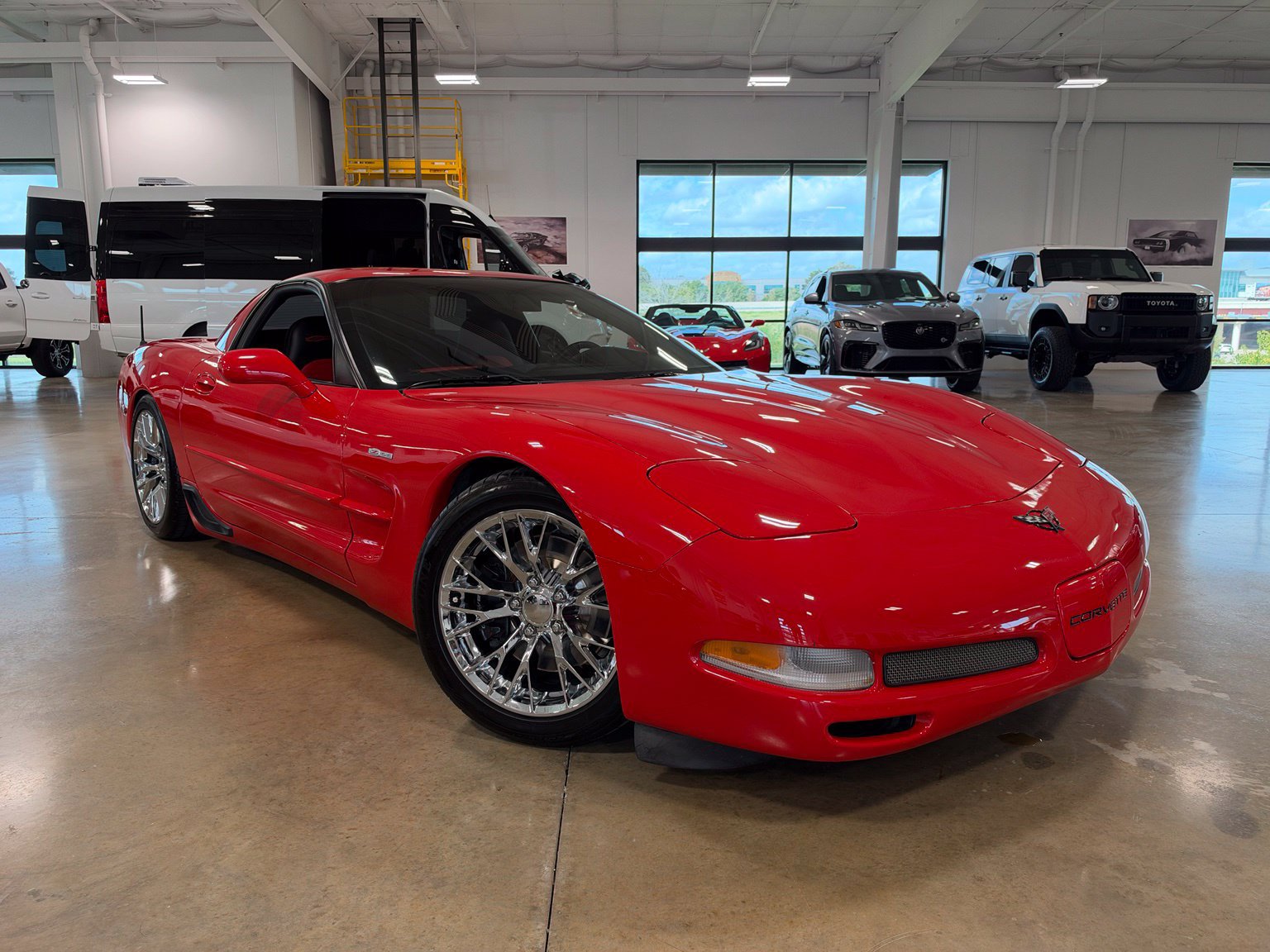 Used 2001 Chevrolet Corvette Z06 w/ Memory Pkg RWD image 2