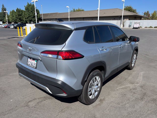 Used 2025 Toyota Corolla Cross L FWD image 3