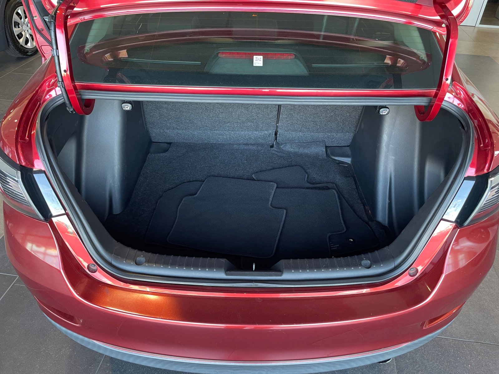 Used 2017 Toyota Yaris iA FWD image 34