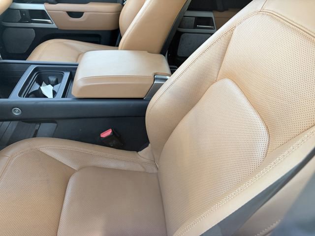 Used 2023 Land Rover Defender 130 S image 7