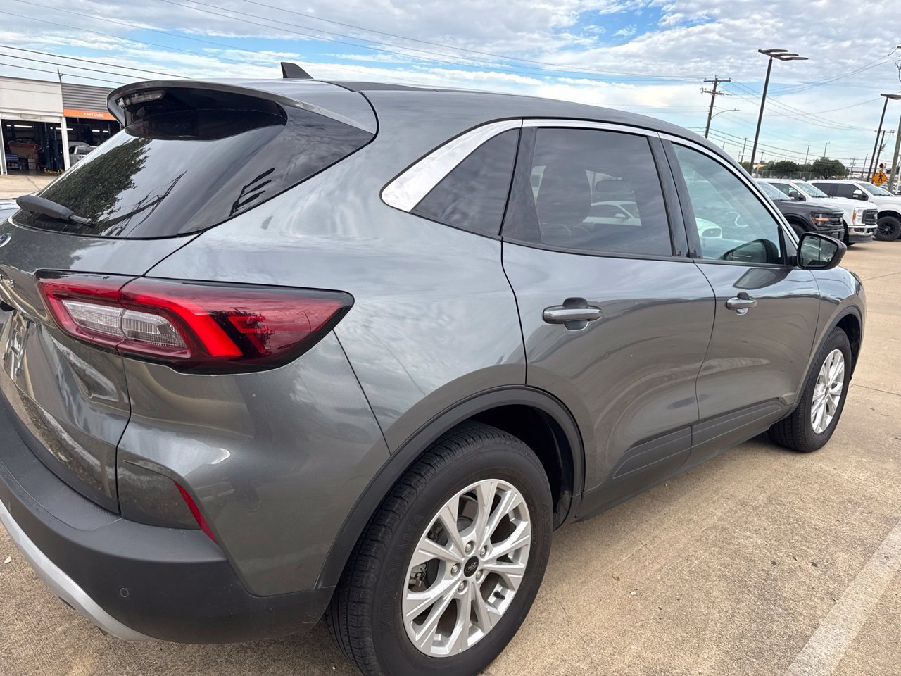 Used 2024 Ford Escape Active w/ Tech Pack #1 FWD image 4
