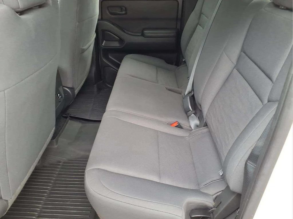 Used 2025 Nissan Frontier S w/ S Utility Package AWD/4WD image 13