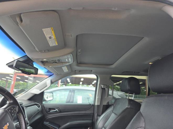 Used 2018 Chevrolet Suburban LT AWD/4WD image 18