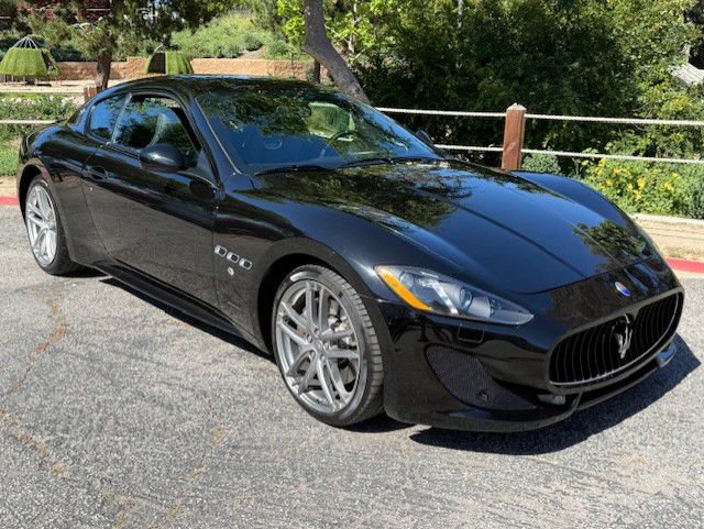 Used 2017 Maserati GranTurismo Sport RWD image 1