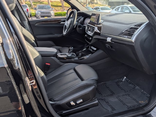 Used 2023 BMW X3 sDrive30i w/ Convenience Package RWD image 9