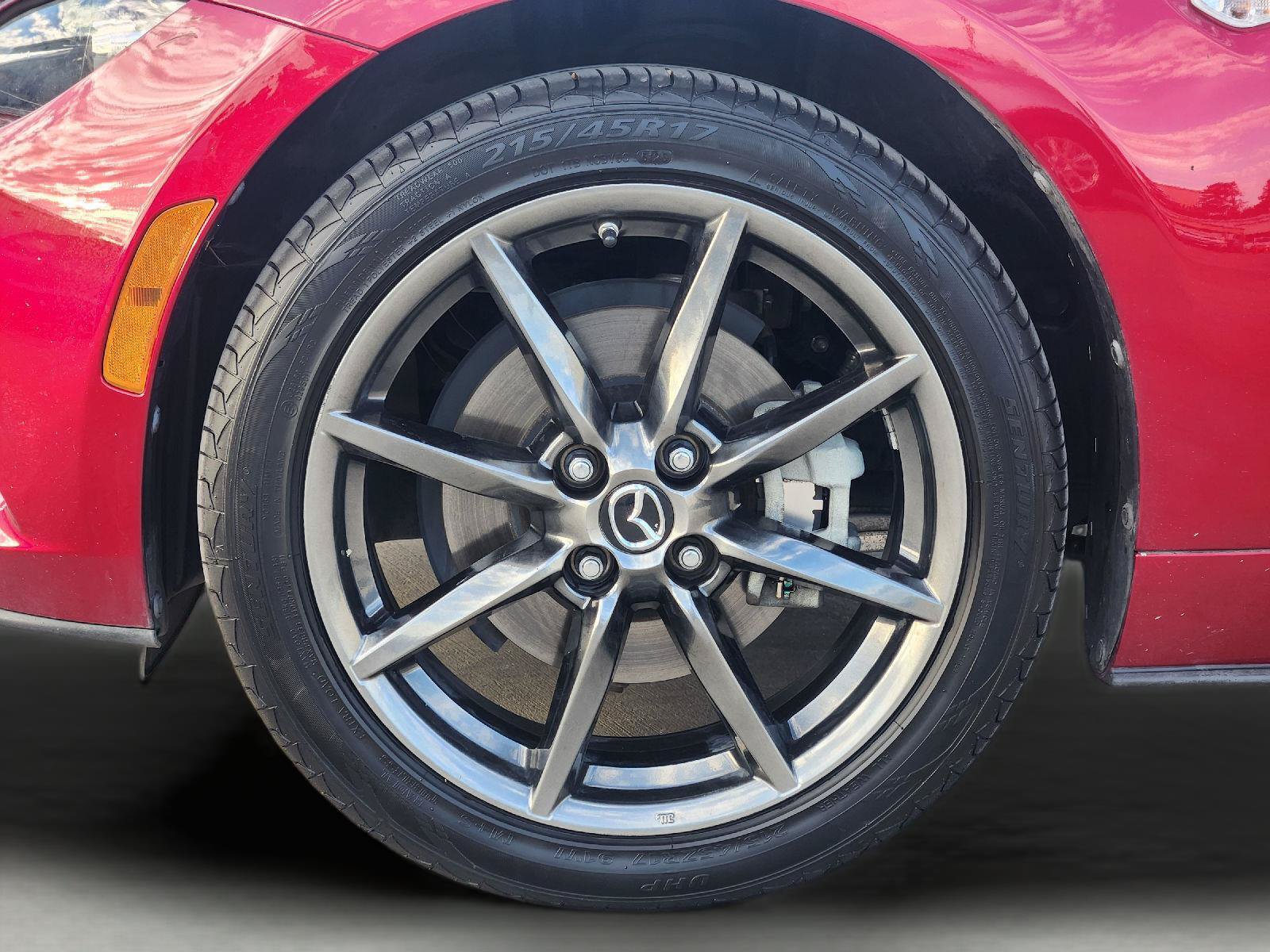 Used 2019 MAZDA MX-5 Miata RF Grand Touring RWD image 10