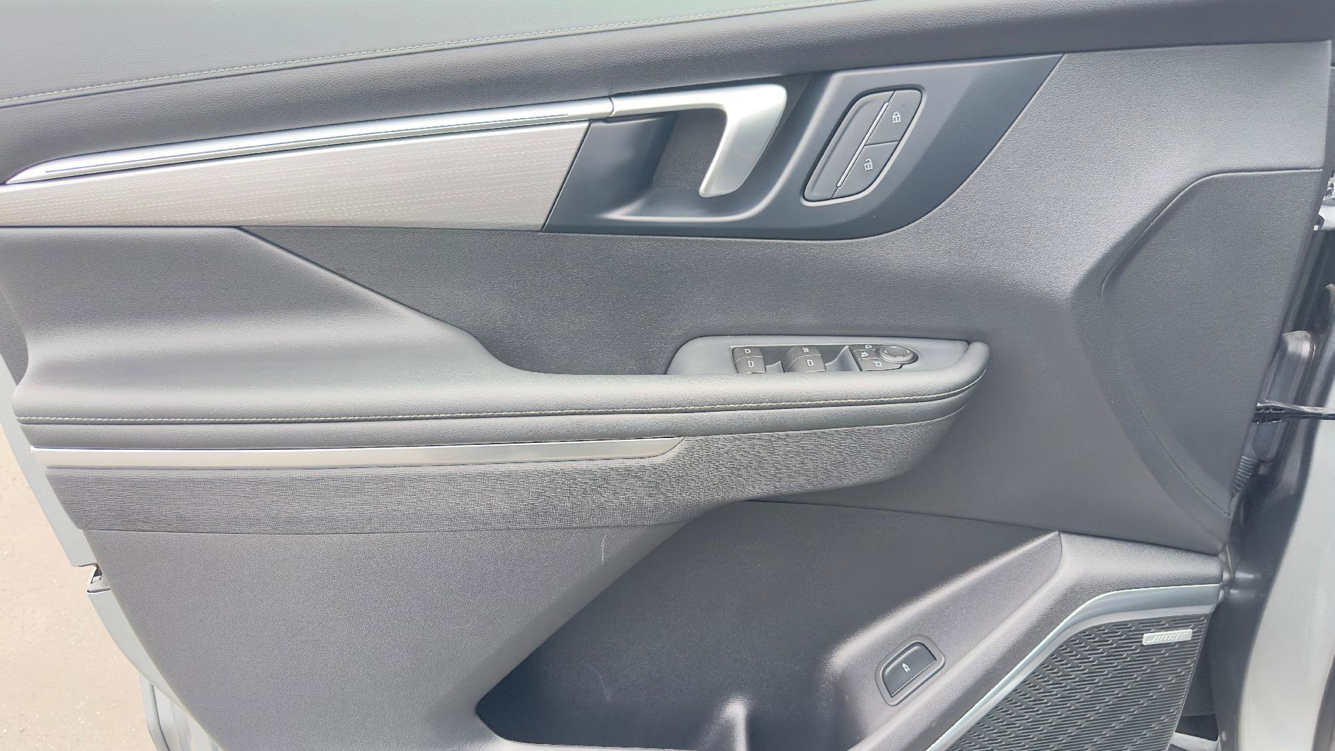 Used 2025 Buick Enclave Preferred image 15