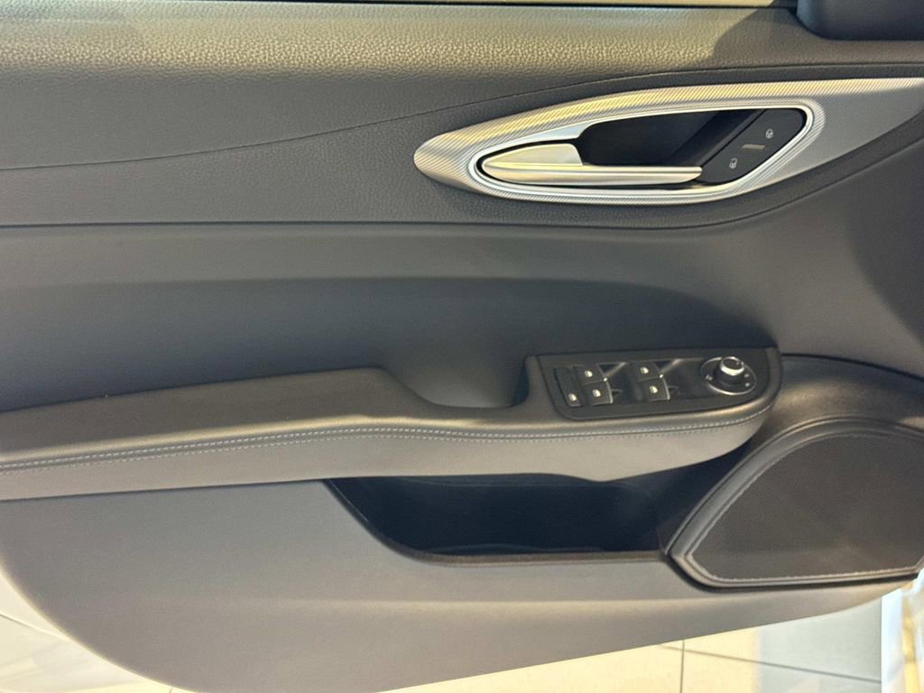 New 2026 Alfa Romeo Giulia w/ Driving Assist Package image 19