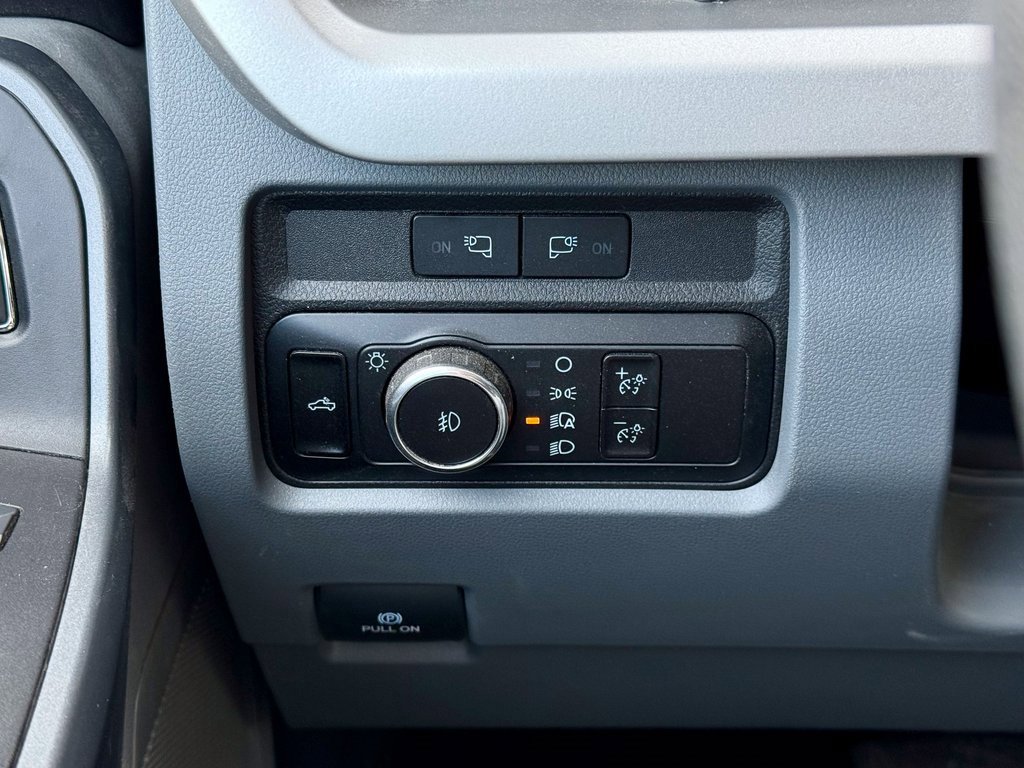 Used 2023 Ford F250 XLT w/ FX4 Off-Road Package image 19