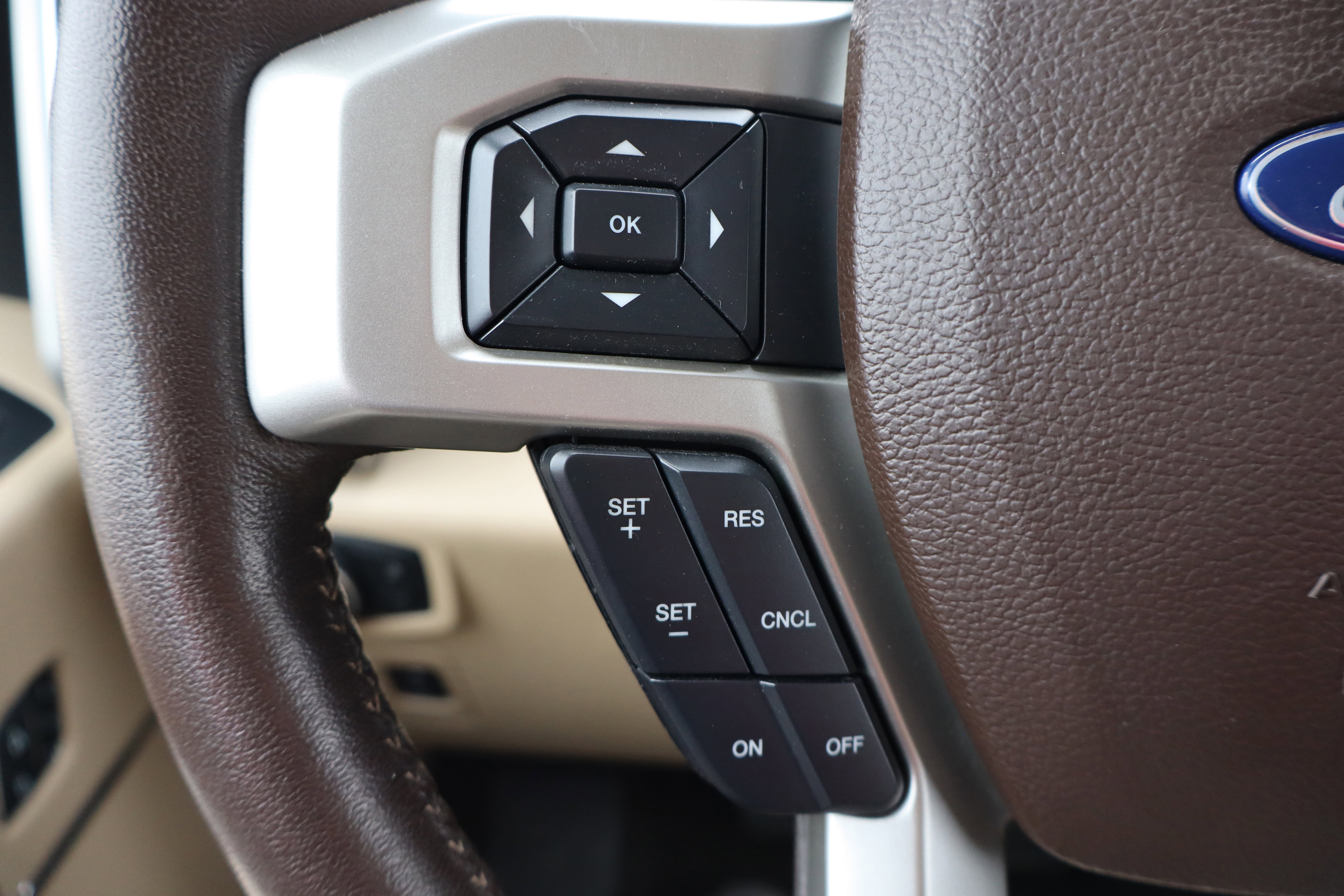 Used 2020 Ford F150 Lariat w/ Equipment Group 501A Mid image 16